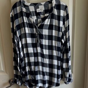 Universal Thread Pullover